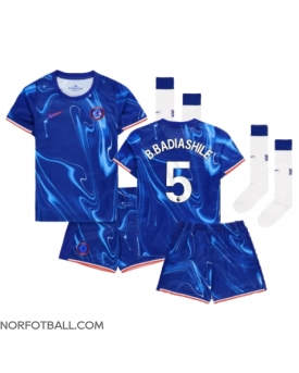 Billige Fotballdrakt Chelsea Benoit Badiashile #5 Replika Hjemmedraktsett Barn 2024-25 Kortermet (med bukser)